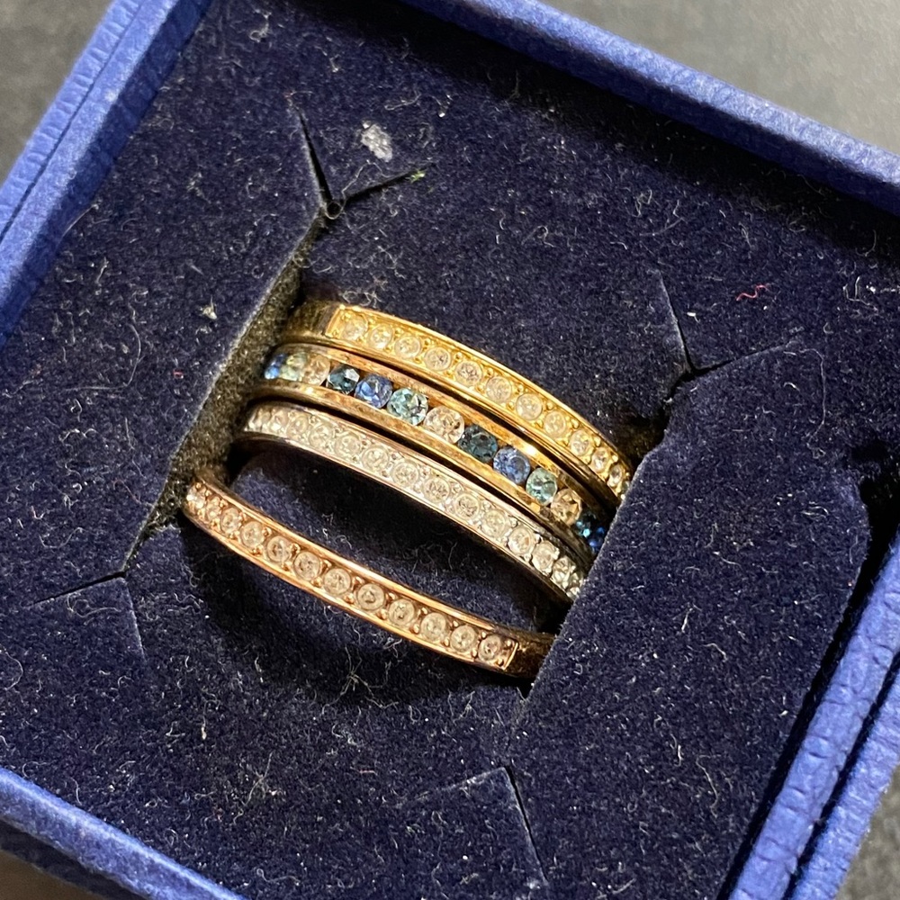 Swarovski Rings x4 size 9